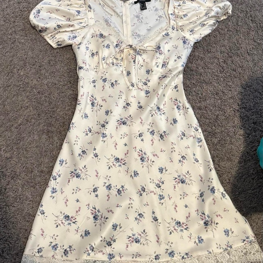 Forever 21 Cream Floral Dress